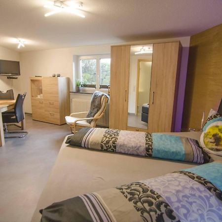 Bed and Breakfast Haus Bienen Иринген Экстерьер фото